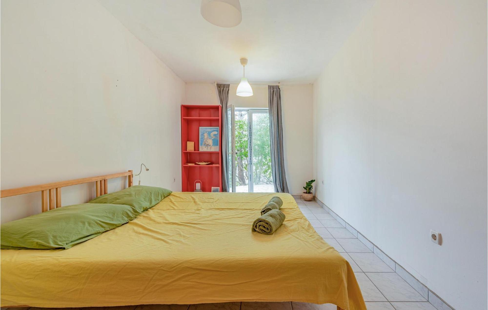 Pet Friendly Apartment In Novalja With Kitchen エクステリア 写真